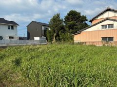 昭和バス「生駒大橋」停徒歩約7分。 鏡山小・鏡中学校徒歩10分圏内＾＾