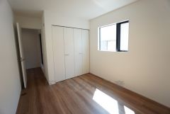 クローゼット付きなので、すっきりと整理整頓でき気持ちよく過ごせますね＾＾