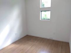 居室としてももちろん、収納や書斎、お子様のプレイスペースにも＾＾使い勝手が良さそうです＾＾