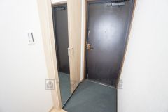 たっぷり収納できるシューズボックス付きなので、家族全員の靴がきれいに整頓できます。