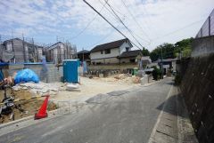 前面道路幅員：西側約4ｍ。落ち着いた住宅地＾＾