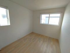 2面採光を確保した爽やかな風を感じて起きる朝は、快適生活の始まりに。