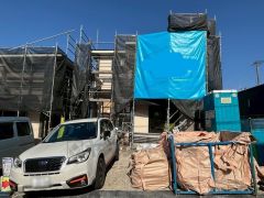 角地なので、開放感が得られます。 また、日差しが入りやすく、家の奥まで明るくなるのが嬉しいポイントです。