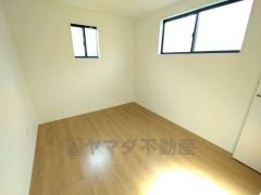 採光のいい洋室です。寝室、子供部屋、書斎としても使えます＾＾