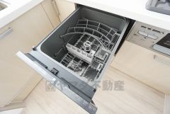 炊事時間を大幅に短縮できる食器洗浄乾燥機付き＾＾食器を洗う手間が減るので家族とのコミュニケーションの時間や自分の時間が増えますね。