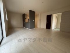 家族が集まる開放的なリビング。思い思いの時間を過ごしたり、家族みんなで食事をしたり、素敵な団らんの場になりますね＾＾