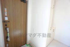 たっぷり収納できるシューズボックス付きなので、家族全員の靴がきれいに整頓できます。