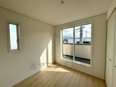 居室としてももちろん、収納や書斎、お子様のプレイスペースにも＾＾使い勝手が良さそうです＾＾