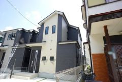 周辺環境充実。スーパー・小学校・コンビニ徒歩9分圏内。最新の設備で気持ちの良い新生活を送りませんか＾＾