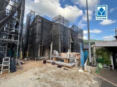 南向きバルコニーで陽当たり良好　ご家族でのびのび暮らせる住まいです＾＾