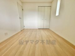 居室としてももちろん、収納や書斎、お子様のプレイスペースにも＾＾使い勝手が良さそうです＾＾