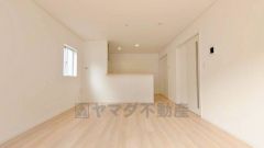 キッチンから会話が弾みそうなダイニングです。お友達や親せきをお招きするのも楽しみになりますね＾＾