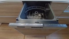 炊事時間を大幅に短縮できる食器洗浄乾燥機付き＾＾食器を洗う手間が減るので家族とのコミュニケーションの時間や自分の時間が増えますね。