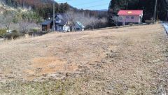 建築条件なし現況渡し。敷地150坪。別荘用地にいかがですか＾＾