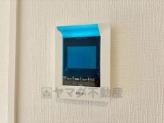 防犯性もばっちり、TVモニター付きインターホン完備。