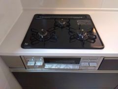 3口コンロなので、効率よく調理ができます。毎日のお料理が楽しくなりますね。