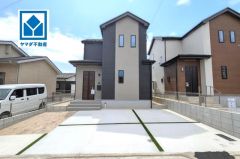 B号棟 小学校が徒歩7分以内。通学の負担が少なく、お子様も安心して通える環境