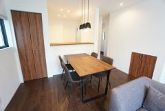 リビングは長方形で家具が配置しやすい間取りとなっています＾＾