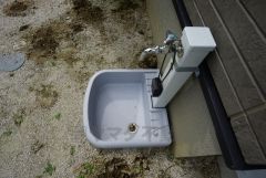 あると便利な外水栓。ガーデニングに、洗車に、泥遊びやペットの散歩の後に。