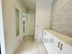 たっぷり収納できるシューズボックス付きなので、家族全員の靴がきれいに整頓できます。