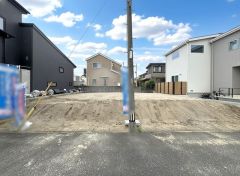 小・中学校が徒歩11分以内。通学の負担が少なく、お子様も安心して通える環境