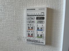 冬場のヒートショック対策、梅雨や花粉の時期には洗濯物の乾燥に。一年中活躍できる浴室暖房乾燥機です＾＾