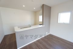 キッチンから会話が弾みそうなダイニングです。お友達や親せきをお招きするのも楽しみになりますね＾＾