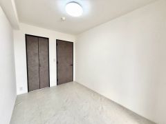 住む人のこだわりを活かす洋室＾＾クローゼットもあり荷物もすっきり片付けられ、ゆとりのある暮らしが出来ます＾＾