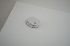 火災発生をいち早く知らせてくれる火災報知器は標準装備＾＾
