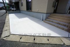 カースペース2台。今宿道路までアクセスしやすい住宅地＾＾