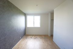 クローゼット付きなので、すっきりと整理整頓でき気持ちよく過ごせますね＾＾