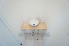 2階ホール部分には手洗い器が設けられています。2階トイレ前なのですぐに手を洗え嬉しいですね＾＾