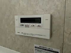 便利な追い焚き機能付きの給湯リモコン
