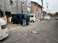 カースペースは並列で2台分確保