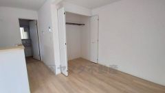 まとめ買いした食品や大きめのお皿、使用頻度の少ない調理器具などもスッキリと収納できそうです＾＾