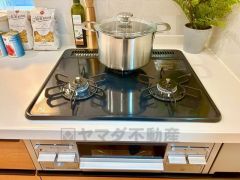 3口コンロなので、効率よくお料理が楽しめます。毎日のお料理も楽しくなりますね＾＾