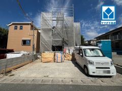 敷地面積広々50坪以上＾＾南面バルコニー。ランドリールーム有＾＾快適でゆとりのある生活空間で新生活を始めましょう＾＾