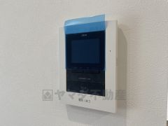 防犯性、セキュリティ対策に安心できるテレビモニター付きインターフォンです。セールスマン対策にもなり安心できます。