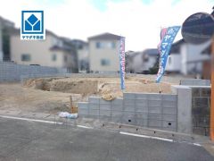 壱岐小学校まで徒歩約10分で、お子様の通学も安心環境