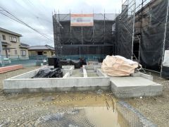 周辺環境充実。スーパー・小学校・コンビニ徒歩9分圏内。最新の設備で気持ちの良い新生活を送りませんか＾＾