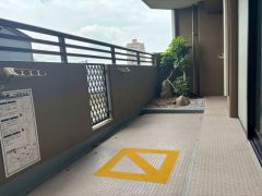 ゆとりあるバルコニーで、お洗濯はもちろんガーデニングも楽しめる空間です