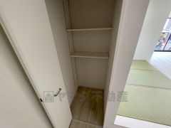 リビングには、家の中をスッキリと快適に保てる便利な収納が付いています＾＾