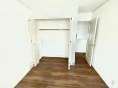 クローゼット付きなので、すっきりと整理整頓でき気持ちよく過ごせますね＾＾