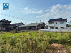スーパーやコンビニなども近く周辺環境充実。快適でゆとりのある生活空間で新生活を始めましょう＾＾