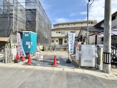 スーパーやコンビニなども近く周辺環境充実。快適でゆとりのある生活空間で新生活を始めましょう＾＾