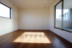 収納量たっぷりのクローゼット付です。