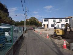 前面道路は広々としているので、駐車も楽々できますね＾＾