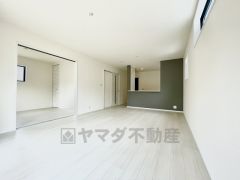 キッチンから会話が弾みそうなダイニングです。お友達や親せきをお招きするのも楽しみになりますね＾＾