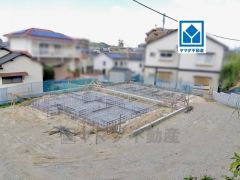 スーパーやコンビニ、ドラッグストア生活に便利な施設が徒歩圏にある住みやすい立地です＾＾