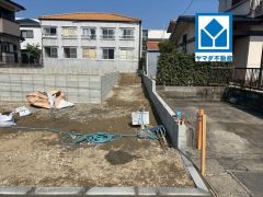 カースペースは2台分確保＾＾ご夫婦で1台ずつ所持されているご家庭も、来客時も安心ですね。